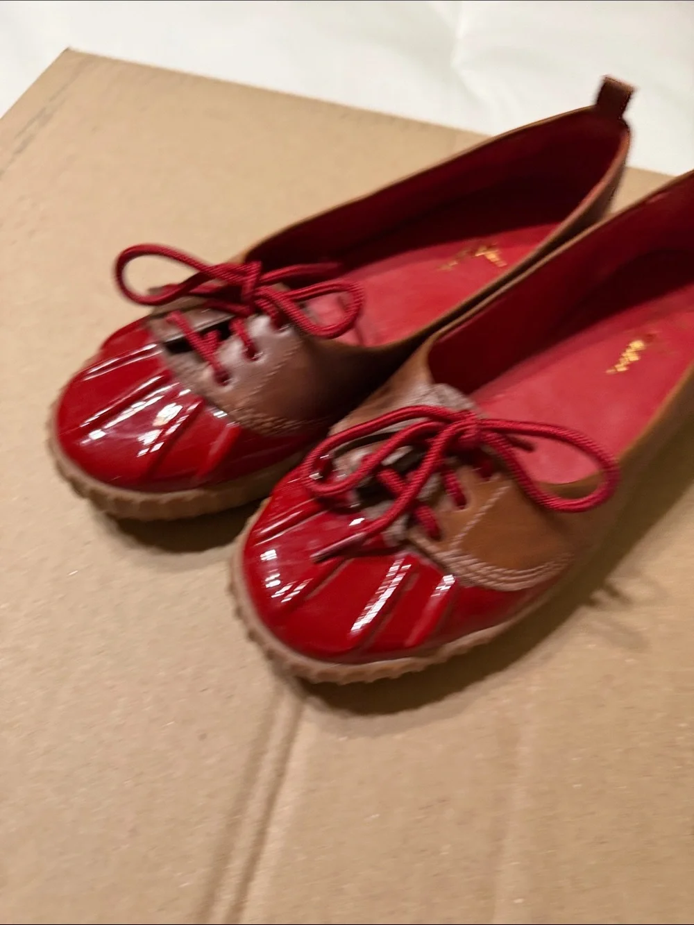 Cole Haan Women’s Red and Brown Casual Lace-Up duck boot shoes size 6